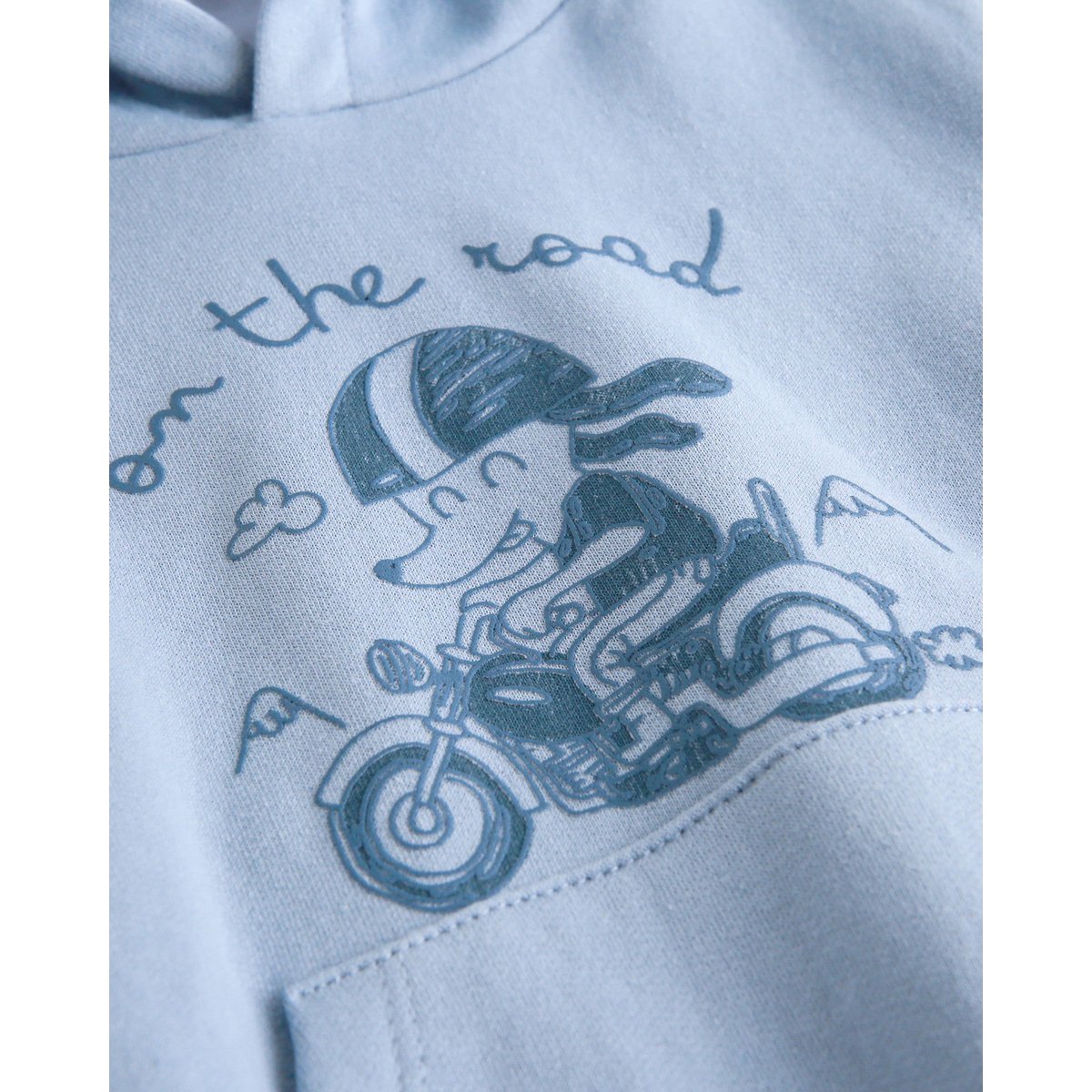 Geborstelde Kinderhoodie met Print op de Voorkant – 2-6 jaar