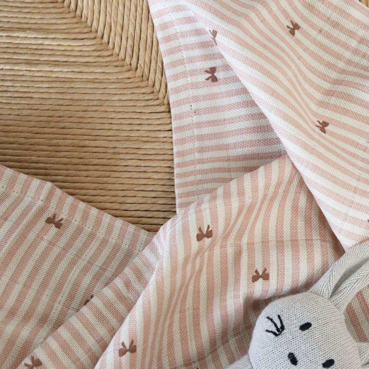 Nuuroo bamboe mousseline inbakerdoek Stripe Bow | 110 cm