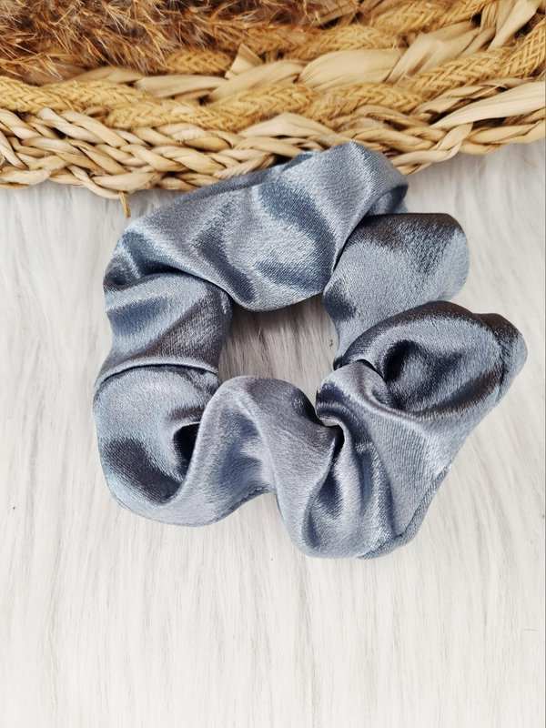 Luxe satijnen scrunchie grijs