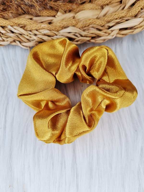 Luxe satijnen scrunchie Gold