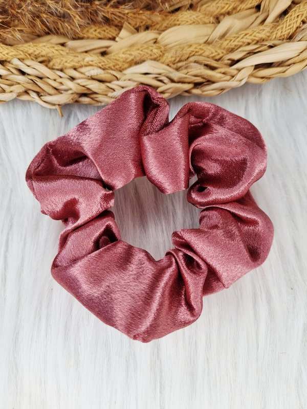 Luxe satijnen scrunchie Woodchuck