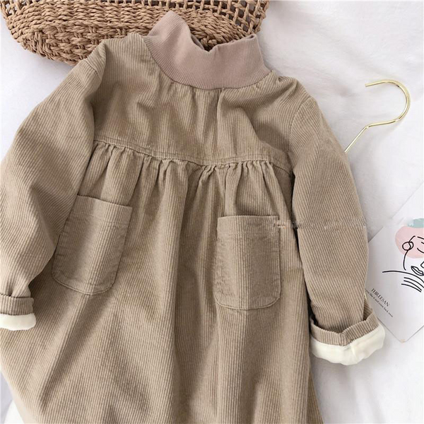 Corduroy Meisjesjurk met Hoge Hals en Zakken