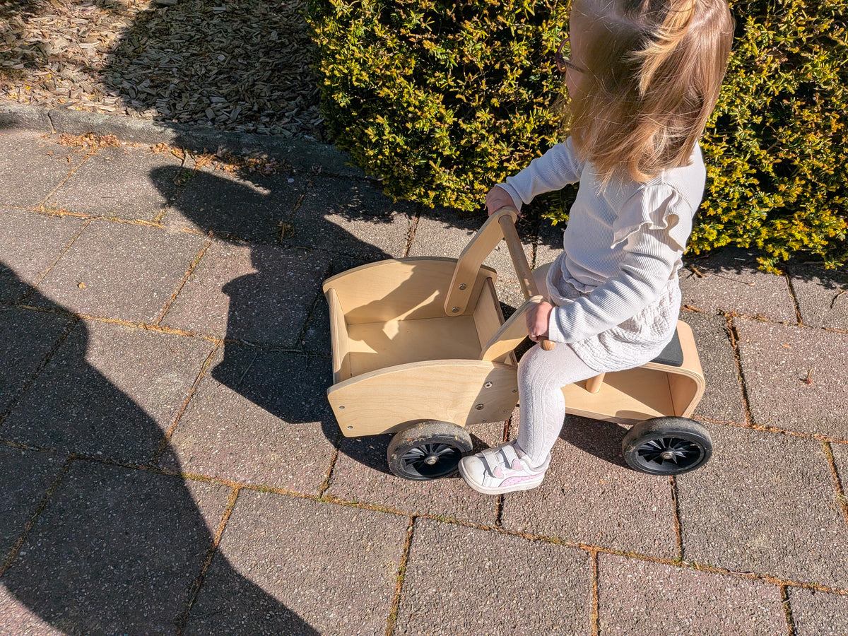Kinderfeets houten bakloopfiets met bak | Vanaf 12 maanden