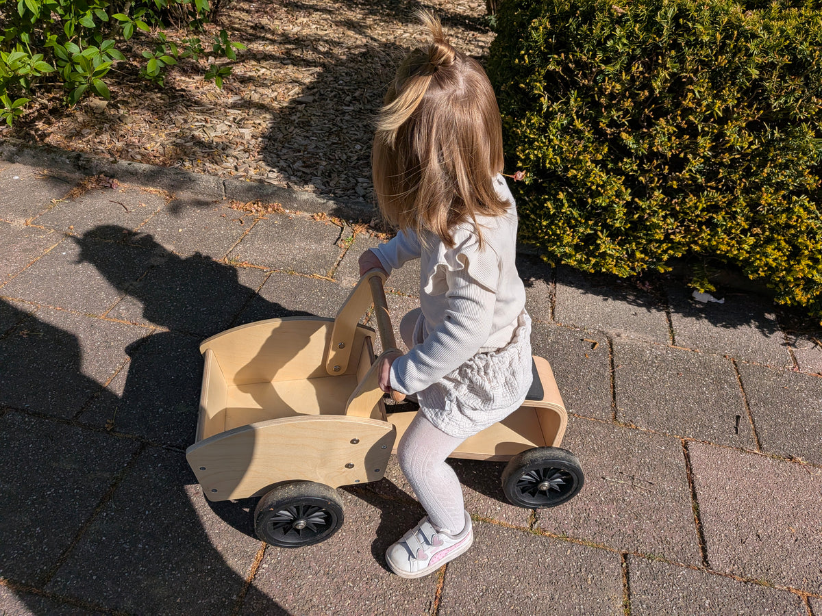 Kinderfeets houten bakloopfiets met bak | Vanaf 12 maanden