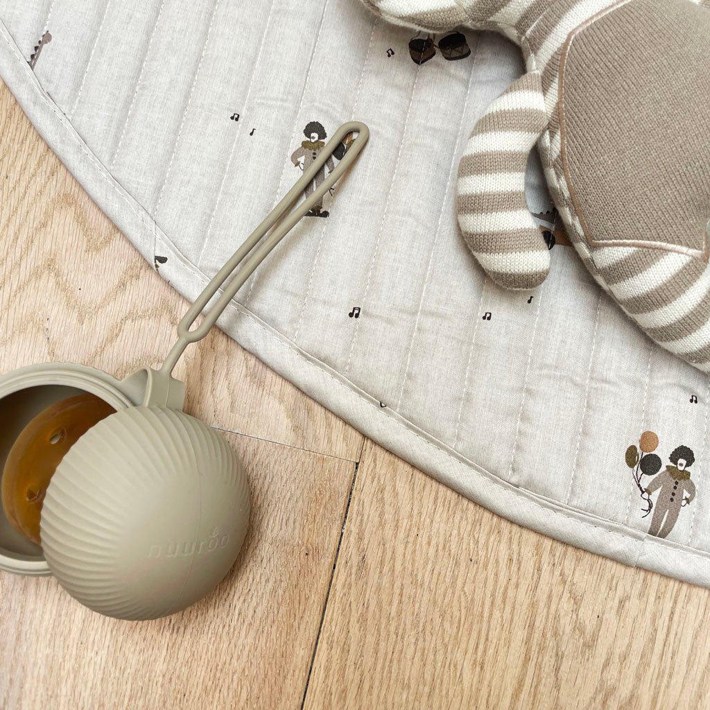 Camille spenendoosje voor fopspenen – Cobblestone